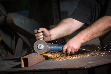 metal testere yakın çekim