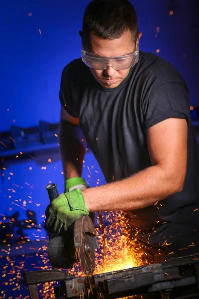 Serra de metal de perto — Fotografia de Stock