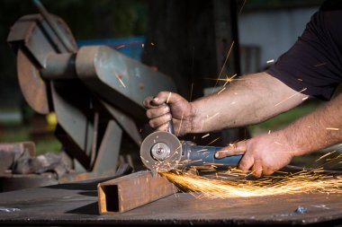 metal testere yakın çekim
