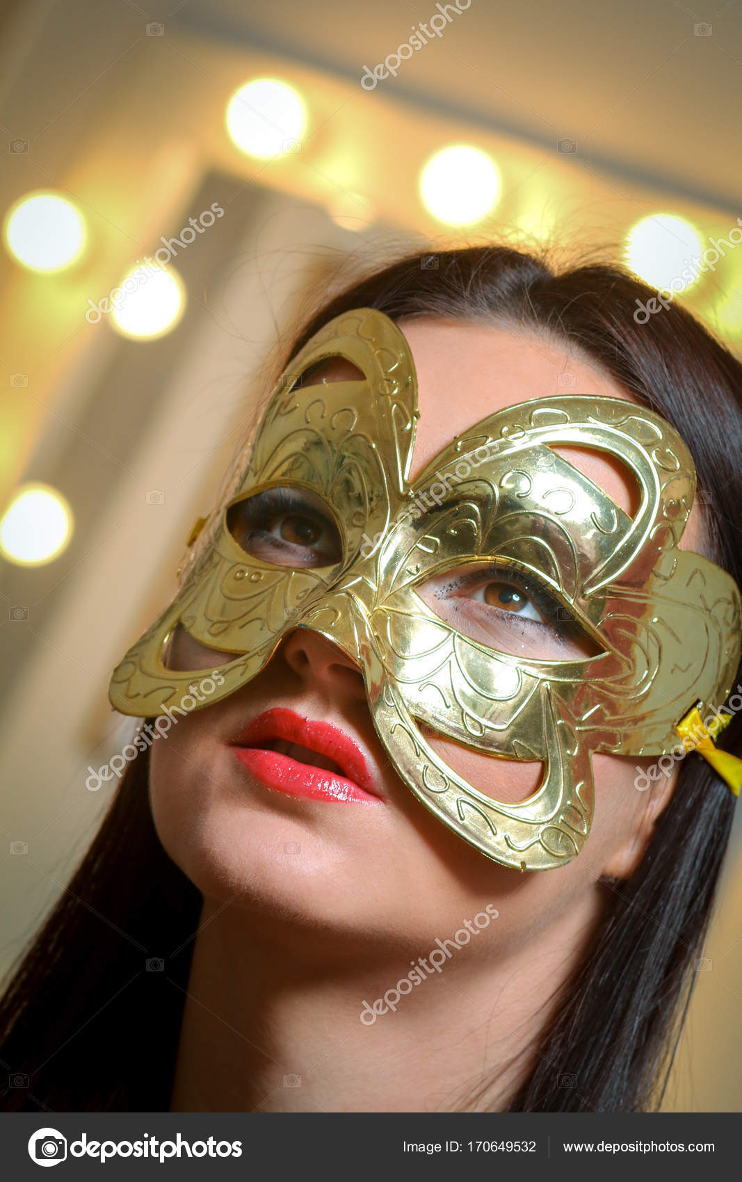 depositphotos_170649532-stock-photo-beauty-model-woman-wearing-masquerade.jpg