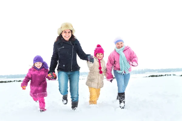 Famiglia Felice Godendo Inverno — Foto Stock