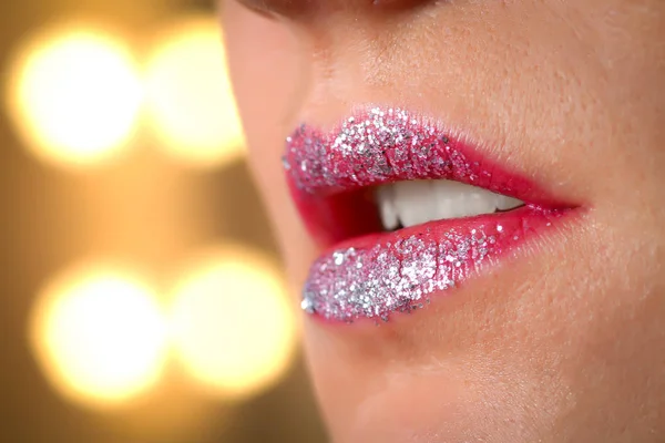 Close-up de uma bela sexy lábios naturais, beleza lábios maquiagem de — Fotografia de Stock