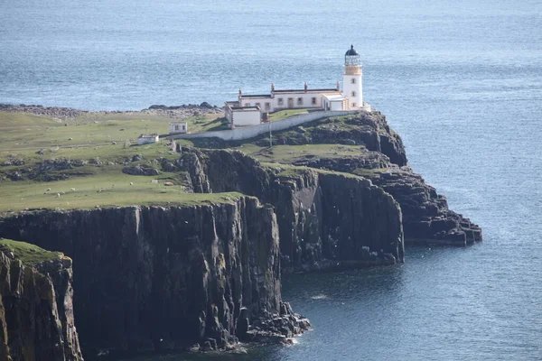 Neist Point Lighthouse Острові Скай Шотландія — стокове фото