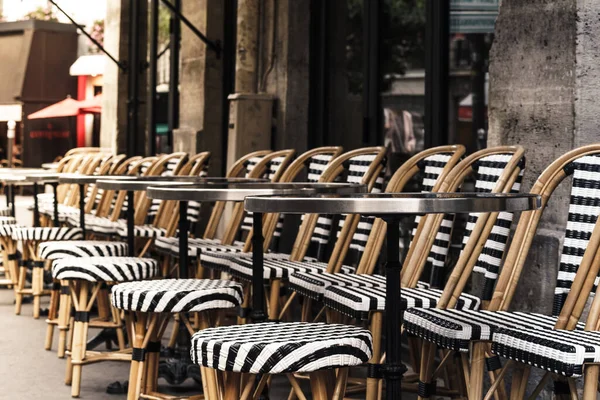 Parisian Cafe Black White Chairs Tables Lined Sidewalk — Stock Photo, Image