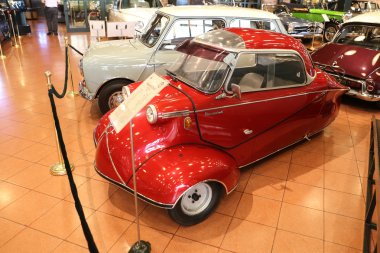Kırmızı Messerschmitt Kr200