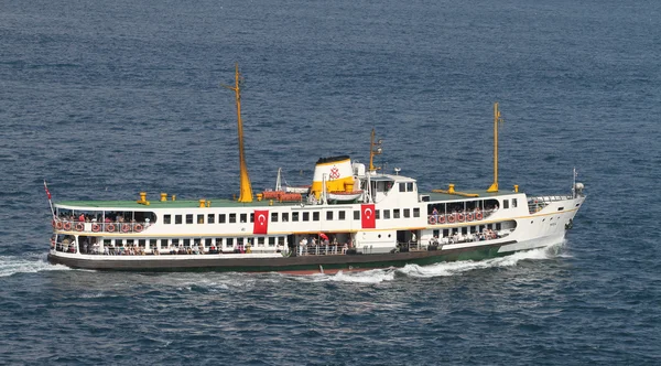 Ferry in Istanbul — Stockfoto