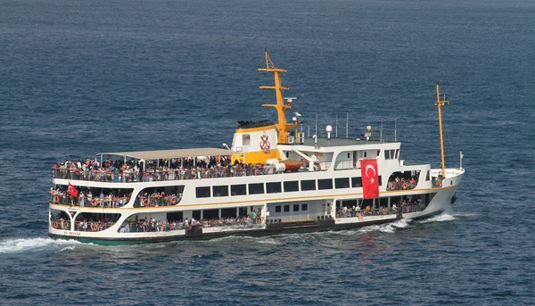 Ferry en Estambul —  Fotos de Stock