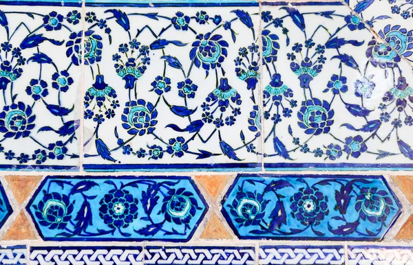 Azulejos azules en el Palacio de Topkapi —  Fotos de Stock