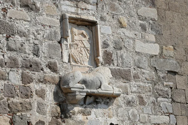 Knight symbole w zamku w Bodrum, Turcja — Zdjęcie stockowe