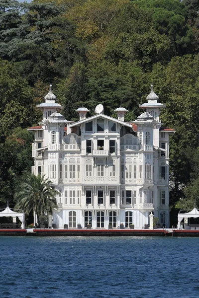 Edificio en Estambul, Turquía — Foto de Stock