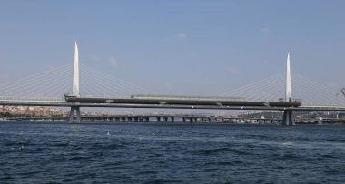 Istanbul'da Haliç Metro Köprüsü