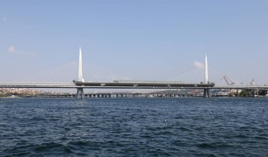 Istanbul'da Haliç Metro Köprüsü