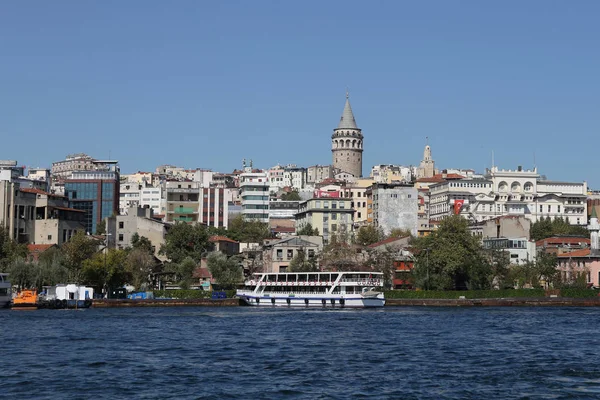 Torre Karakoy y Galata en Estambul — Foto de Stock