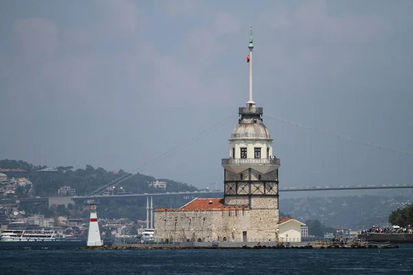 Maidens Tower w Cieśninie Bosfor, Istanbul — Zdjęcie stockowe