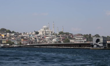 Süleymaniye Camii ve Istanbul içi Galata Köprüsü