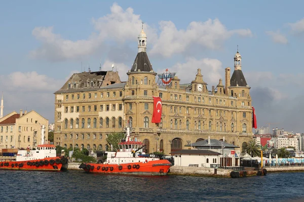 Haydarpasa vlakového nádraží ve městě istanbul — Stock fotografie