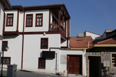 Ankara kent içinde geleneksel Türk evi