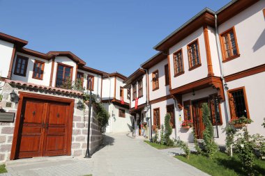 Ankara kent içinde geleneksel Türk evi