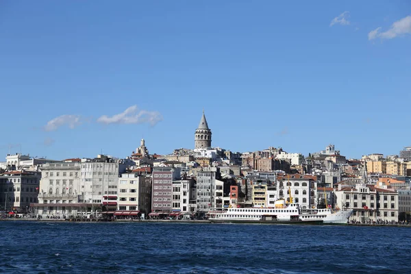 Torre Karakoy e Galata na cidade de Istambul — Fotografia de Stock