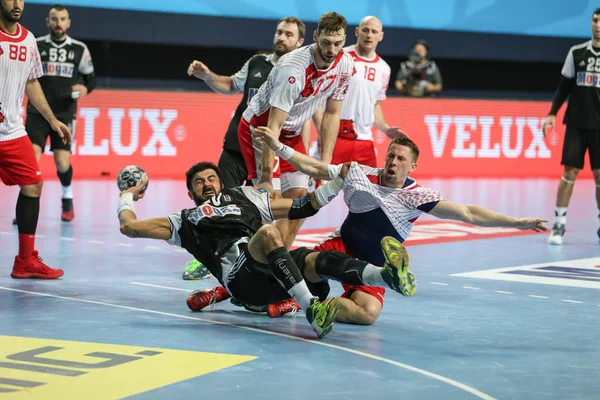 Handballspiel zwischen Besiktas Mogaz und Dinamo Bukarest — Stockfoto