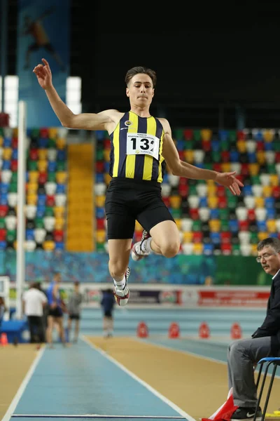 Olimpiyat eşik kapalı yarışmalar