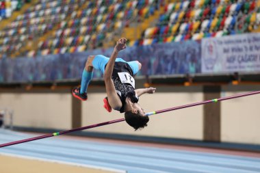 Olimpiyat eşik kapalı yarışmalar