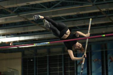 Olimpiyat eşik kapalı yarışmalar