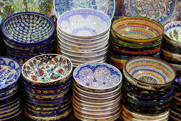 Turkse keramiek in Grand Bazaar — Stockfoto