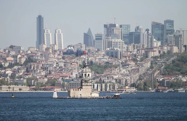 Boğaz, Istanbul Maidens Tower — Stok fotoğraf