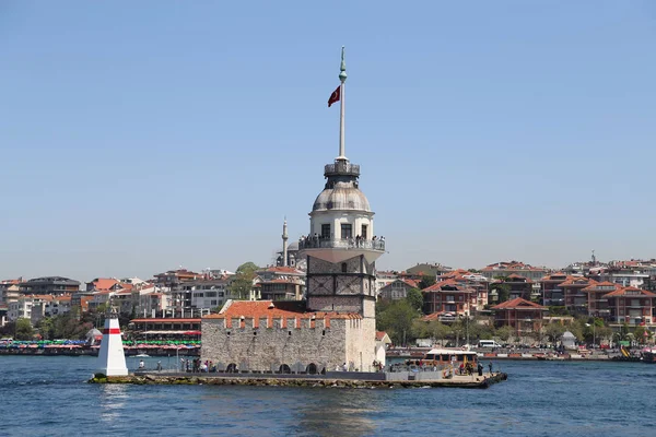 Věž Panny v průlivu Bospor, Istanbul — Stock fotografie