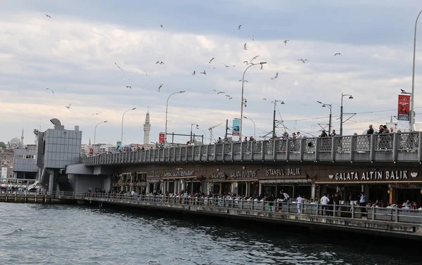 Pont Galata à Istanbul, Turquie — Photo