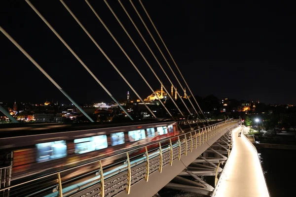 Most Golden Horn Metro w Stambule, Turcja — Zdjęcie stockowe