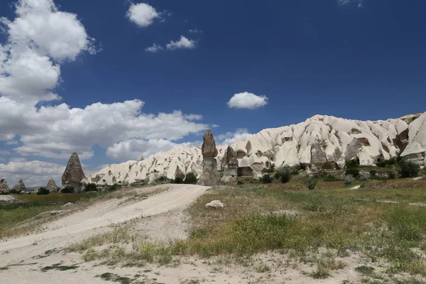 Kaya oluşumları kılıçlar Vadisi, Cappadocia