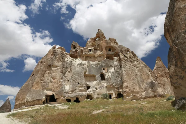 Kapadokya kaya oluşumları — Stok fotoğraf