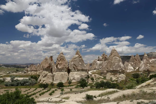 Formaciones rocosas en Capadocia — Foto de Stock