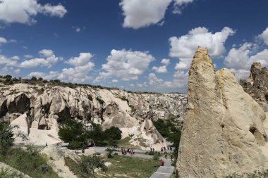 Kapadokya 'daki kaya oluşumları, hindi