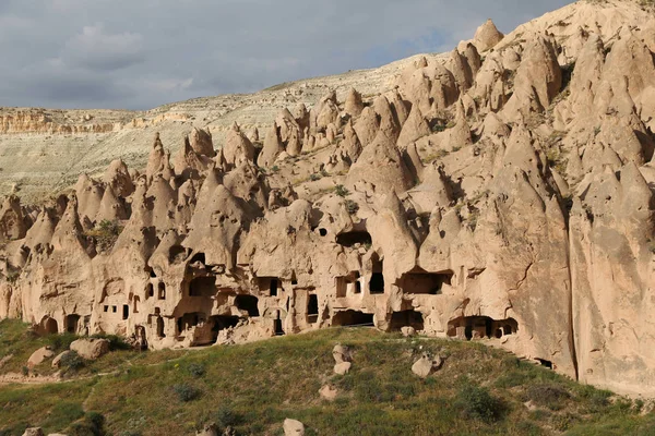 Formacje skalne w Kapadocja doliny, Cappadocia — Zdjęcie stockowe