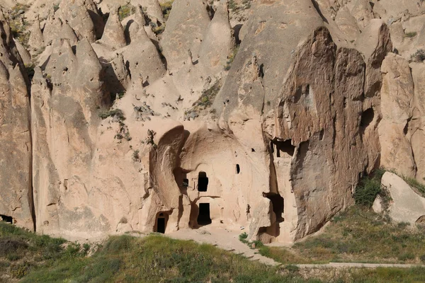 Kaya oluşumları Zelve Vadisi, Cappadocia