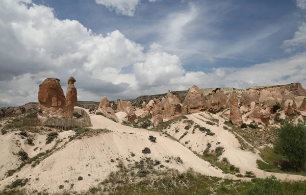 Formacje skalne Dolina Devrent, Cappadocia — Zdjęcie stockowe