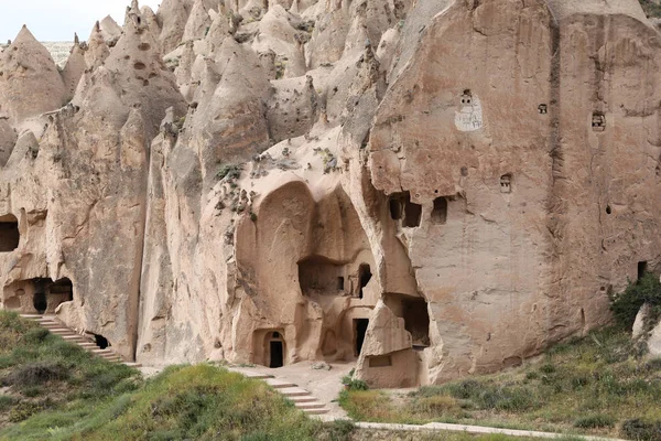 Felsformationen im Zelve-Tal, Kappadokien — Stockfoto