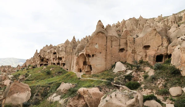 Formacje skalne w Kapadocja doliny, Cappadocia — Zdjęcie stockowe