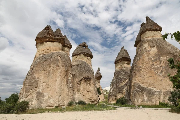 Kaya oluşumları Pasabag keşişler Vadisi, Cappadocia