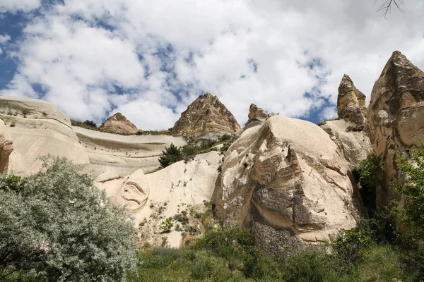 Formaciones rocosas en Capadocia — Foto de Stock