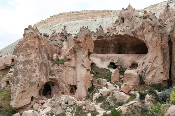 Sziklaalakzatok Zelve völgyben, Cappadocia — Stock Fotó