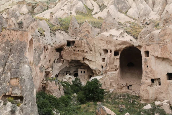 Rzeźbione pokoje w Kapadocja doliny, Cappadocia — Zdjęcie stockowe