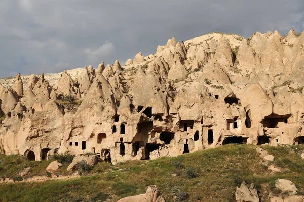 Formaciones rupestres en Zelve Valley, Capadocia — Foto de Stock