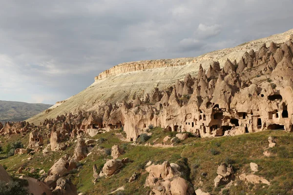 Kaya oluşumları Zelve Vadisi, Cappadocia — Stok fotoğraf