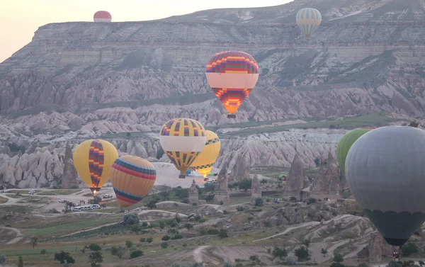 Hot Air Balloons in Cappadocia Valleys — Stock Photo, Image