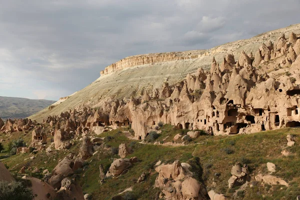 Formaciones rupestres en Zelve Valley, Capadocia — Foto de Stock