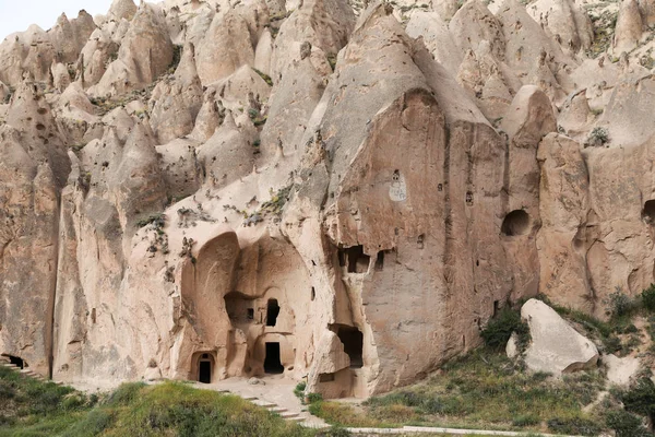 Formazioni rupestri in Valle Zelve, Cappadocia — Foto Stock